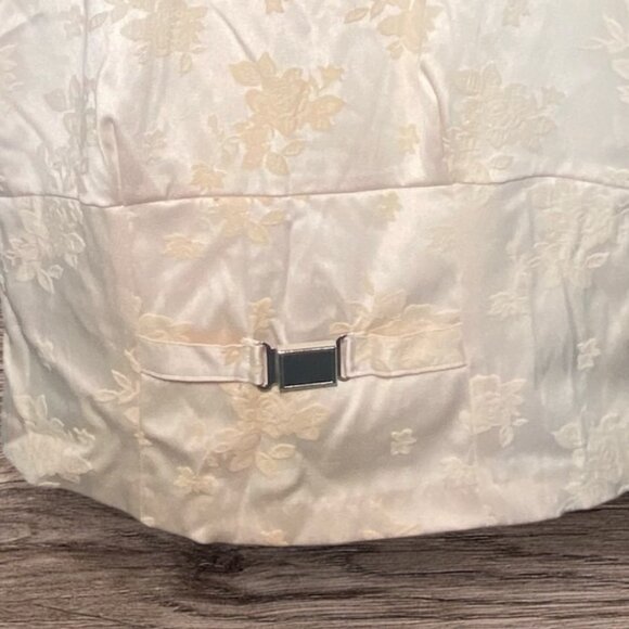 Vintage Ivory Floral Satin Sleeveless Top Belted Accent Side Zip Closure - Picture 4 of 8